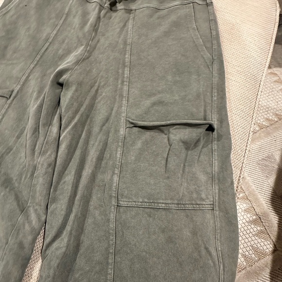 Easel Gray Wide-Leg Pants with Elastic Waist - Picture 2 of 5